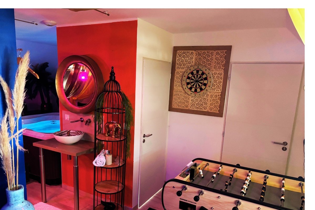 Suite Romantique le secret de Kama avec spa, sauna et douche bien être à Zuydcoote (3)