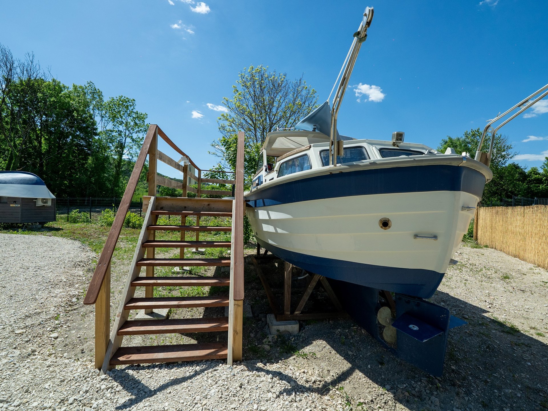 Bateau Saga 27