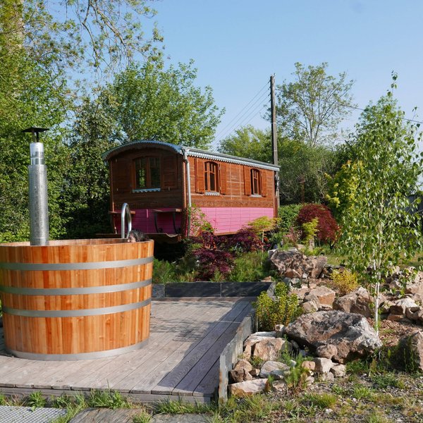 Hébergement AbracadaRoom : La Roulotte de Coco & Spa - Image 2