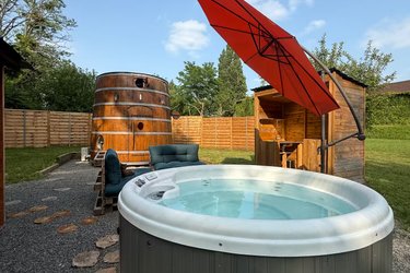 Foudre Viticole d’Arpaillan & Spa privatif à Naujan Et Postiac (1)