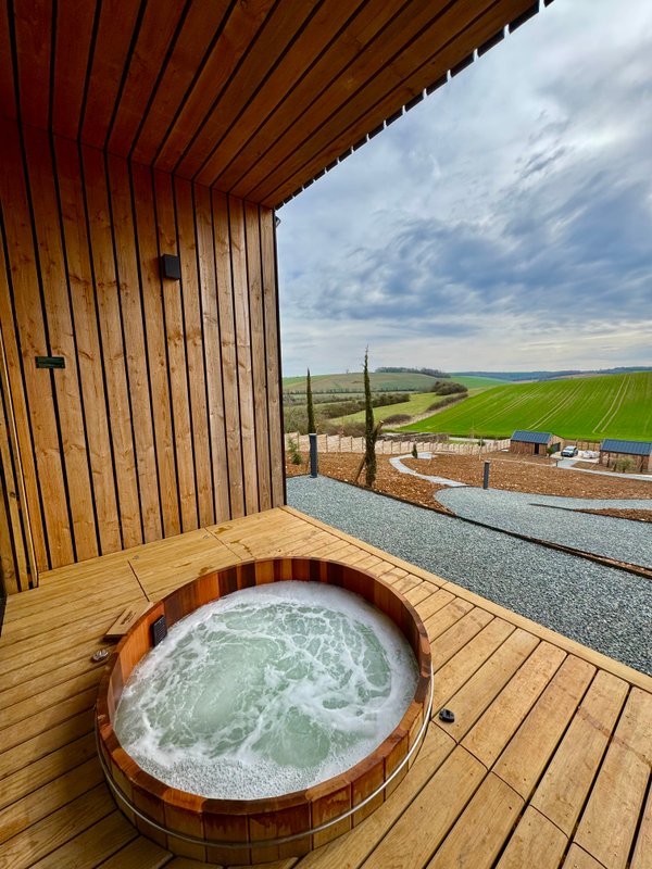 Hestia + Freya : Ecolodge de luxe avec 2 bains nordiques pour 12-13 personnes à Saint-Mards-En-Othe (36)