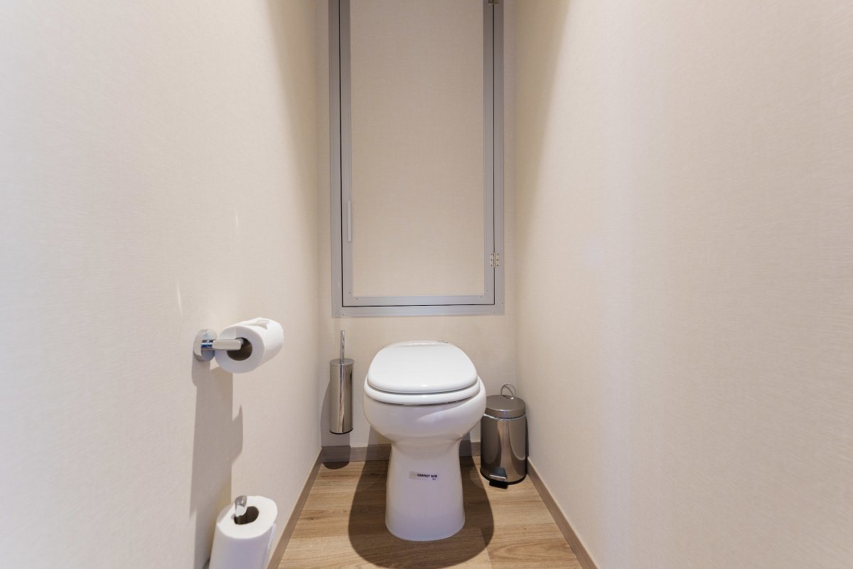 Suite flottante Supérieure Lit king-size Balnéo Sauna à La Ferté-Sous-Jouarre (12)