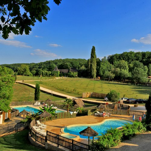 Toute l'équipe du Domaine Périgord Vacances