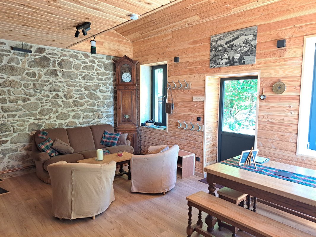 Le Refuge d'Yzeron à Saint Forgeux (65)