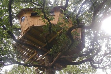 La Cabane perchée Nijal à Ploemel (1)