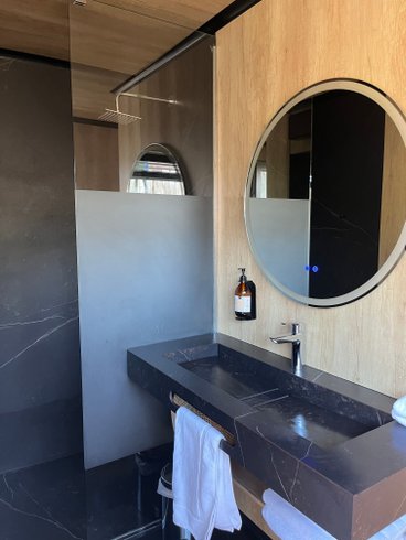 Hébergement AbracadaRoom : Lodge Duo sur Terre & Bain Nordique Privatif - Image 5
