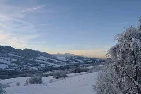 Domaine AbracadaRoom : Refuge insolite avec vue panoramique - Image 9