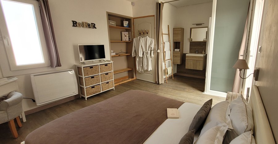 Hébergement AbracadaRoom : Le Mas Blanc & Spa - Image 4