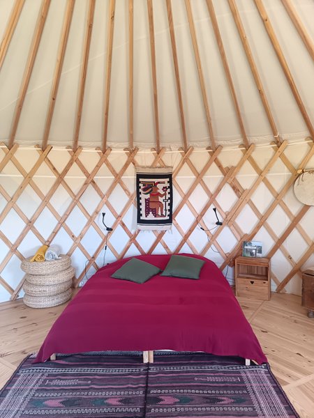 Hébergement AbracadaRoom : Yourte à la ferme des bréguières - Image 5