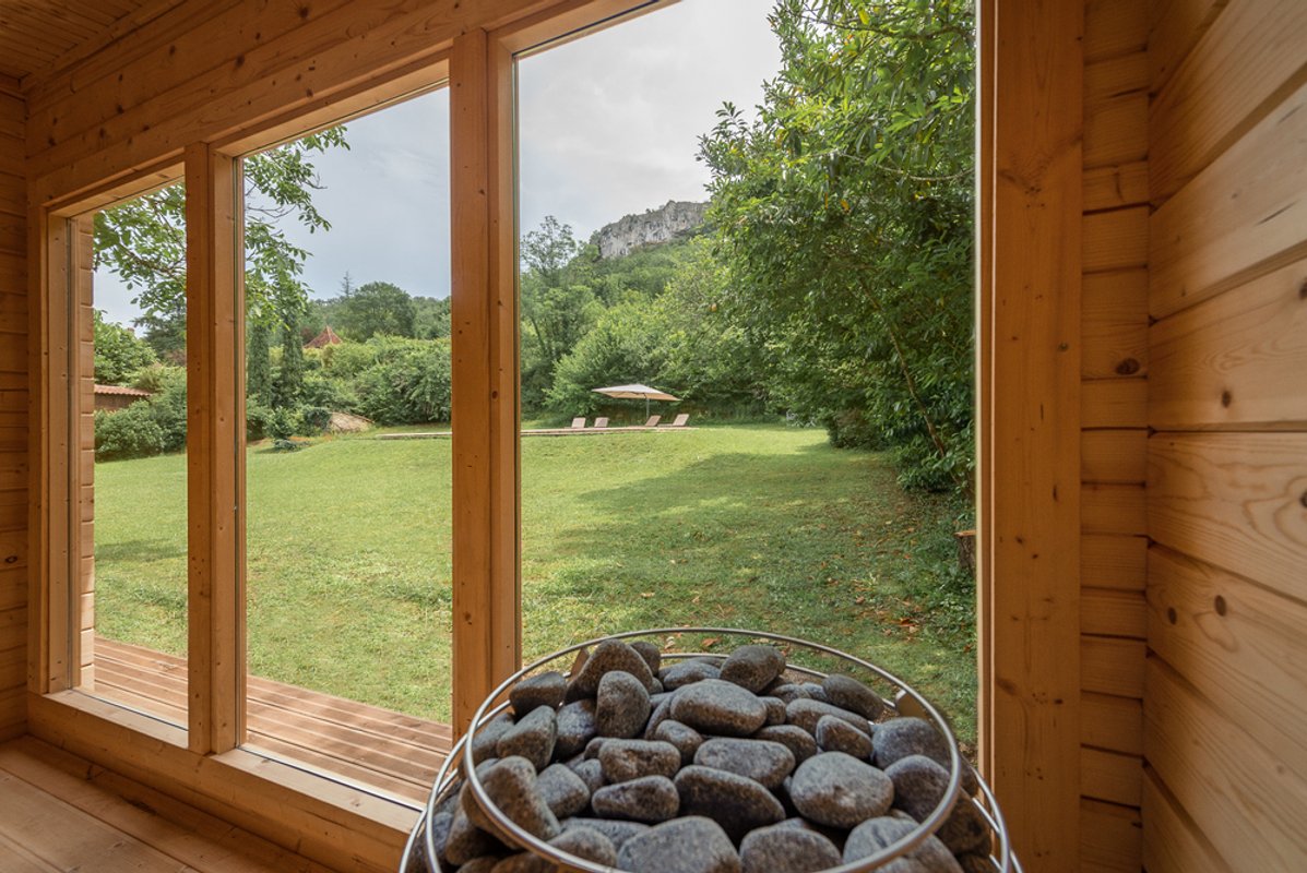 Manoir de Laroque Delprat - Chambre deluxe Ania à Autoire (9)