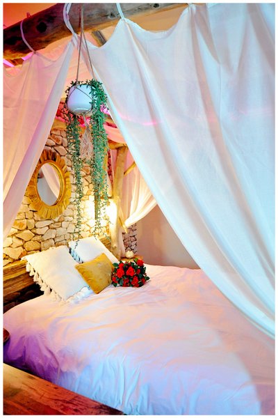 Hébergement AbracadaRoom : Évasion safari unique, SPA XXL, CASCADE D'EAU, CINÉMA PRIVÉ, 5 min du centre - Image 18