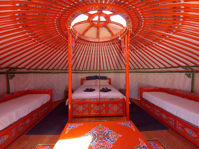 Hébergement AbracadaRoom : Yourte Lavandin 2 - Image 1