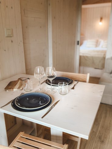 Hébergement AbracadaRoom : Cabane Tèrra - Lodge sur pilotis au cœur de la nature, calme & bien-être, réservé aux adultes • linge & ménage inclus • climatisation réversible • cuisine équipée - Image 8