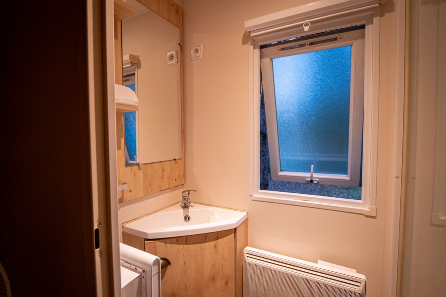 Hébergement AbracadaRoom : Roulotte n°1 - 4 personnes - Image 6