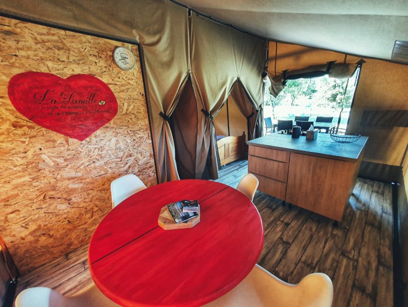 Hébergement AbracadaRoom : Tente Lodge Cerise - Image 1