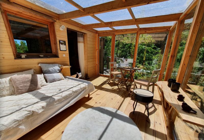 Hébergement AbracadaRoom : Cabane Ecureuil & spa - Image 4