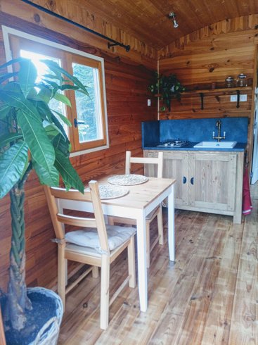 Hébergement AbracadaRoom : Chambre Roulotte et spa privatif  vue montagne - Image 18