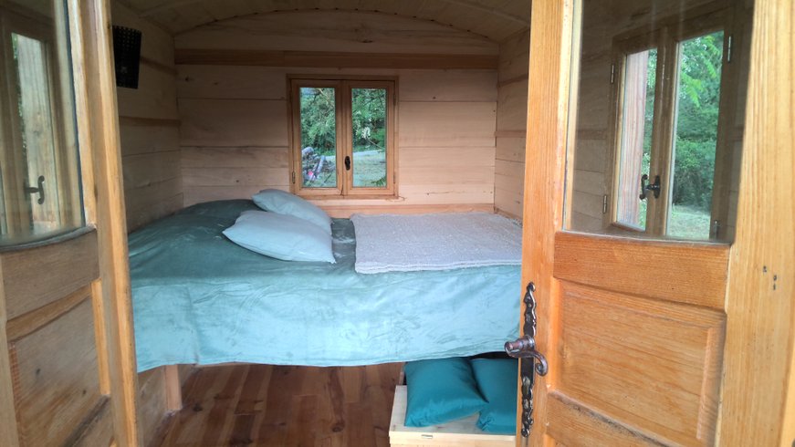 Hébergement AbracadaRoom : Roulotte face au Vercors - Image 7