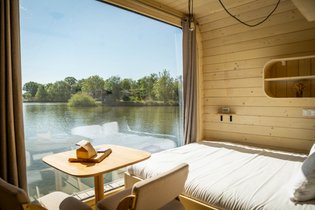 Cabane sur l'eau Ain