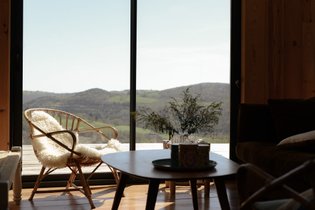 Maison en bois avec vue sur le lac/ Piscine