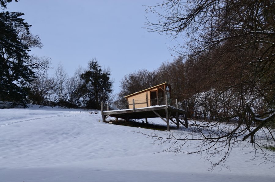 Hébergement AbracadaRoom : Cabane étoilée et son Spa - Image 1
