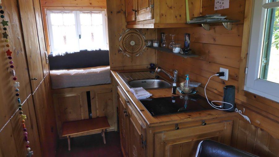 Hébergement AbracadaRoom : Roulotte du Jura Vert - Image 6