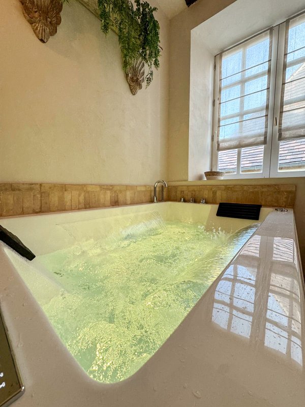 La Suite N⁰7 & Spa, parenthèse amoureuse à Sarlat à Domme (7)