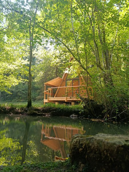 Hébergement AbracadaRoom : Tanière du lapin blanc - Image 1