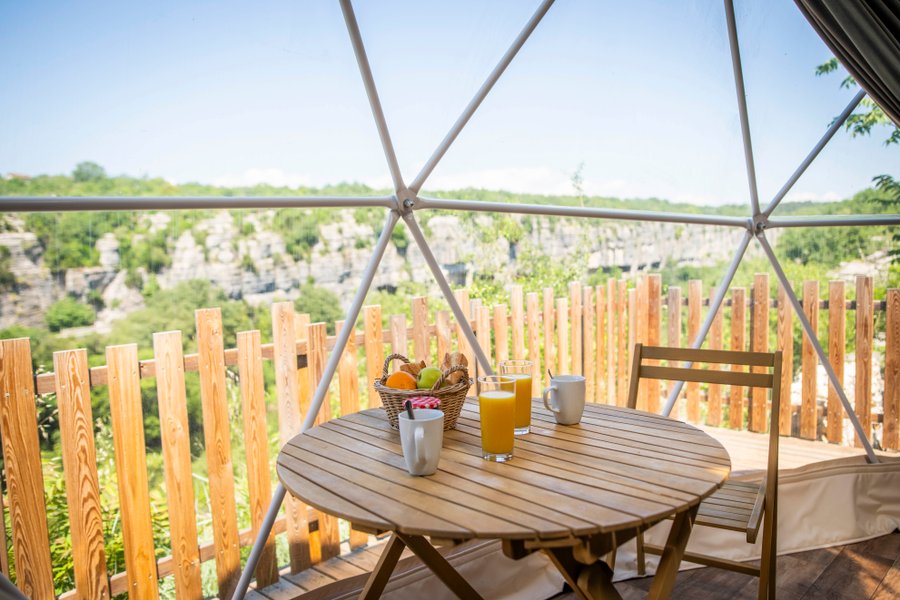 Hébergement AbracadaRoom : Bulle Insolite et SPA Premium Bonheur - Image 13