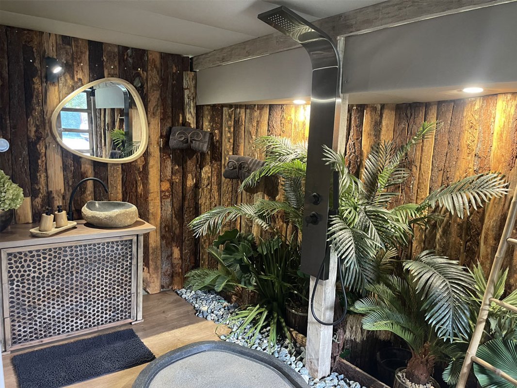 Spirit of Bali, Lodge insolite & luxe avec  SPA privatif à Saint Julien Le Montagnier (7)