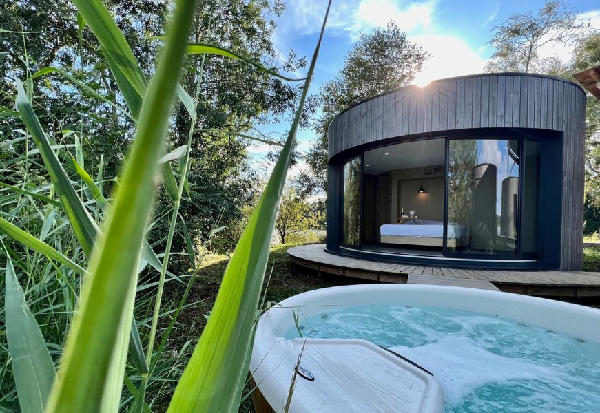 Hébergement AbracadaRoom : LUMIPOD SPA BIEN-ETRE - Image 1