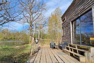 Proche provins tiny house au bord de l’eau · forêt à Soisy Bouy (2)