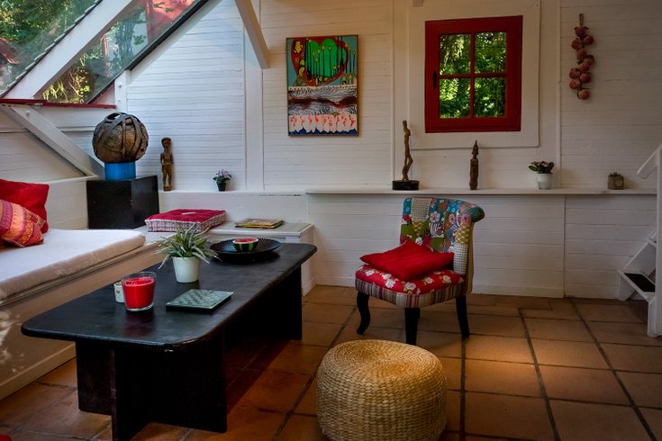 Hébergement AbracadaRoom : Chalet duplex dans village d'art singulier - Image 2