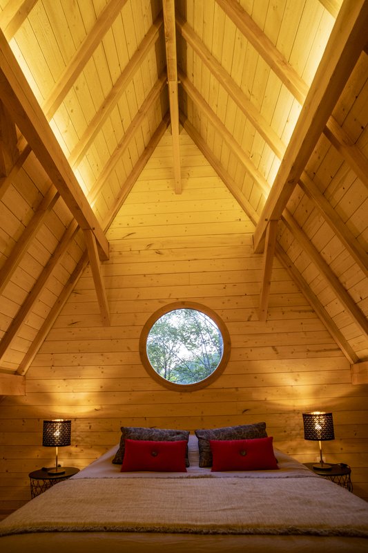 Cabane féérique  Spa - Cigogne noire à Vernois Les Vesvres (10)