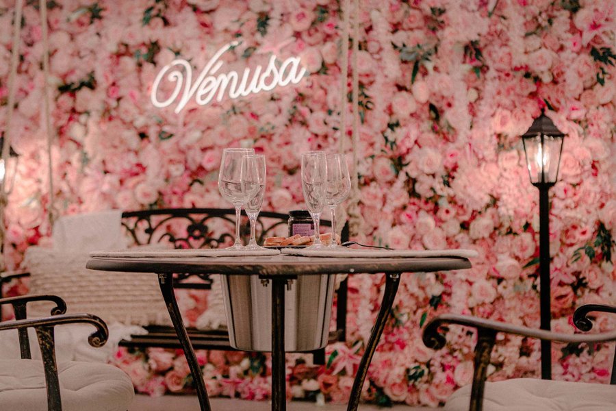 Hébergement AbracadaRoom : Suite Vénusa Romantique & SPA - Place de la Comédie - Image 7