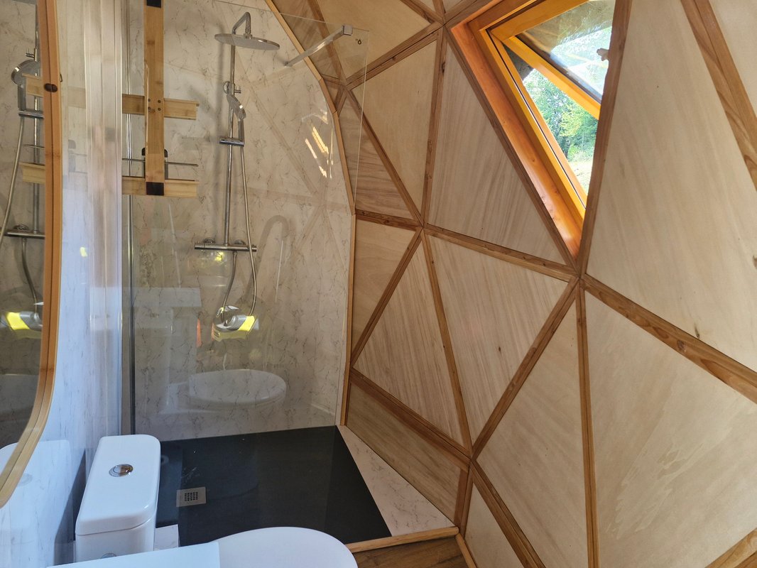 Bulle de Printemps & Spa à Mandailles - Saint Julien (9)