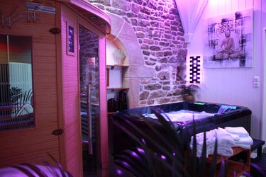 Love Room Secret d'Amour & Spa à Tréglamus (4)
