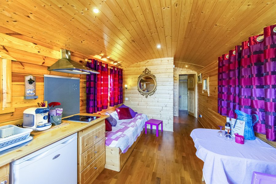 Hébergement AbracadaRoom : La Roulotte Spa Gitane - Image 6