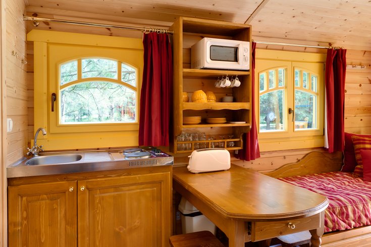 Hébergement AbracadaRoom : Roulotte n°1- 5 personnes [copie] [copie] - Image 4