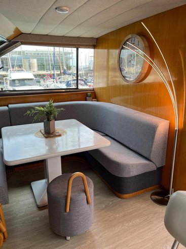 Hébergement AbracadaRoom : Dormez sur un yacht de 22 mètres aux Sables d'Olonne ! - Image 5