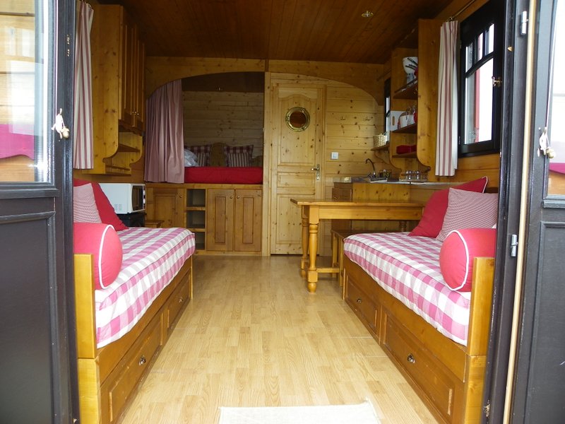 Hébergement AbracadaRoom : Roulotte-Gîte - Image 9