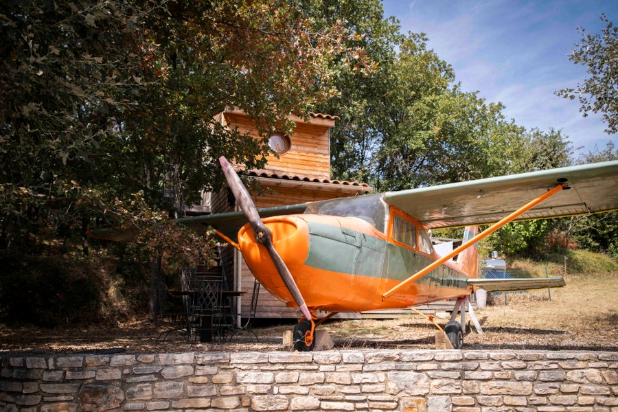 Hébergement AbracadaRoom : Avion Cessna et sa Tour de Contrôle - Image 15