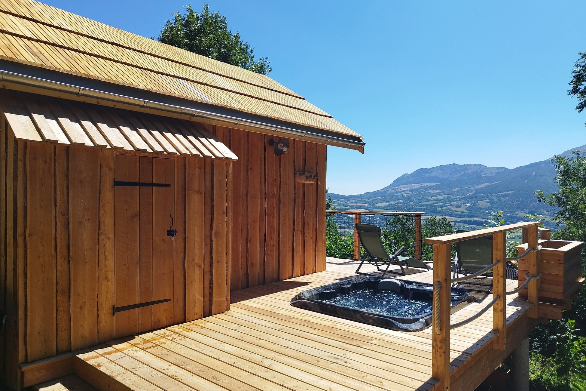 Hébergement UnicStay : Cabane de l'Aiguille & SPA à St Julien En Champsaur