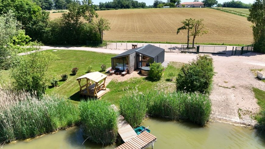 Hébergement AbracadaRoom : Cabane Spa Bois Flotté - Image 1