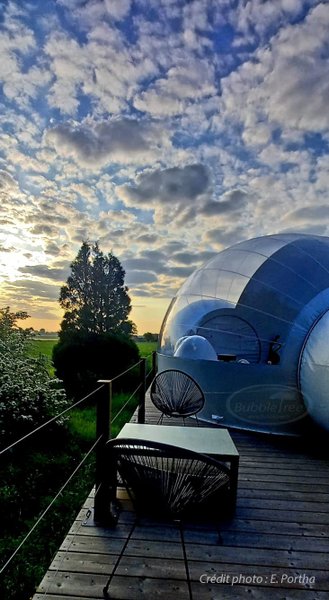 Hébergement AbracadaRoom : Bulle Yin Yang  & balnéo avec planche dînatoire et petit-déjeuner - Image 1