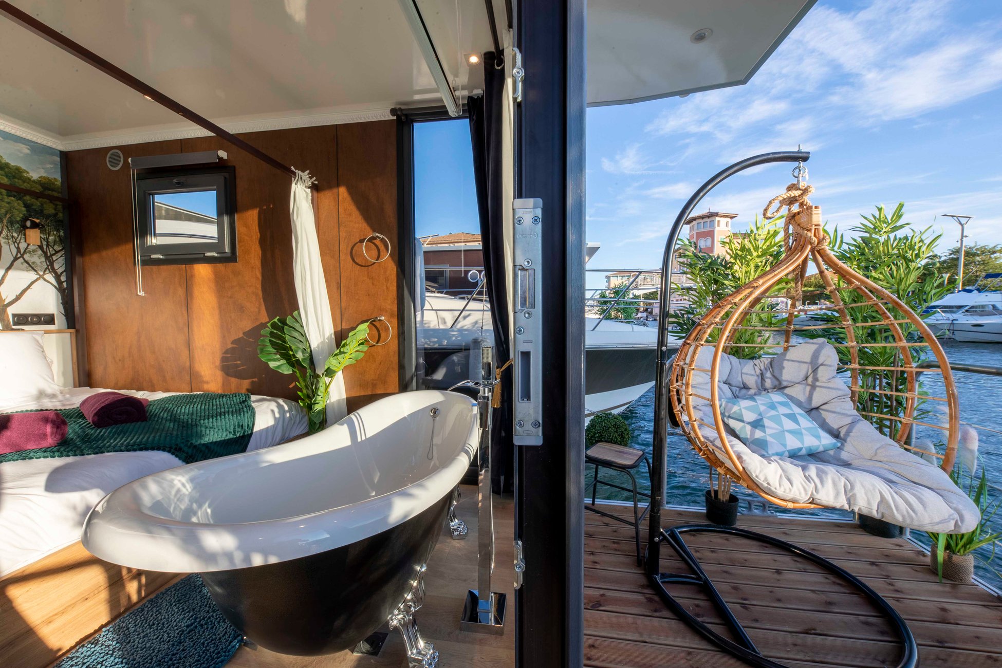 Hébergement UnicStay : L'Escale Royale : Houseboat La Forum Julii à Fréjus