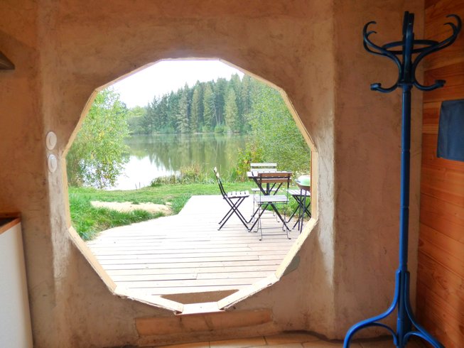 Hébergement AbracadaRoom : Maison du Hobbit au bord d'un lac - Image 7
