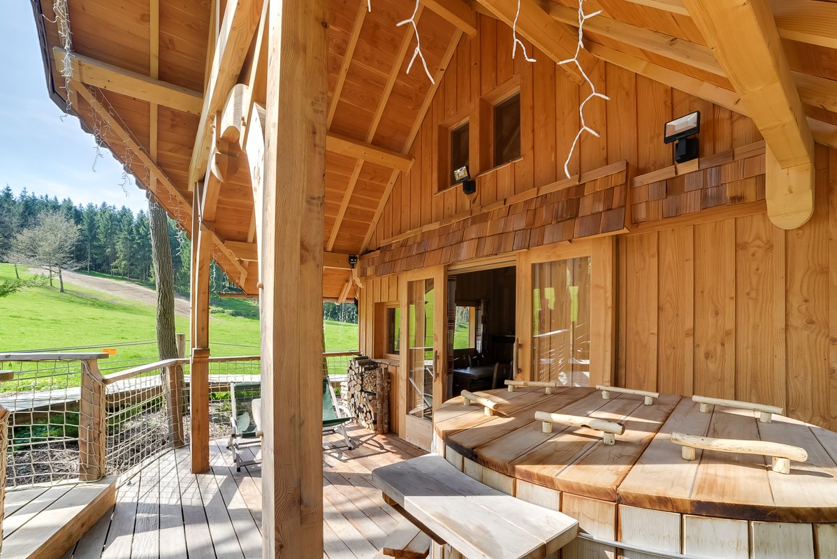 Cabane Spa des Cyprès à Corcelle-Mieslot (4)