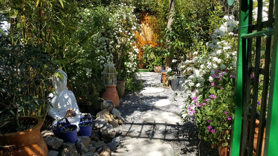 Hébergement AbracadaRoom : Tiny Garden – Parenthèse nature et sérénité - Image 3