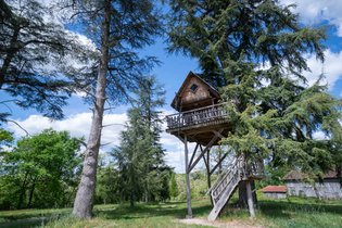 Cabane dans les arbres Gers